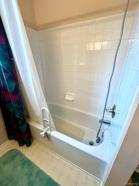 36641 DEERHURST Street S, 10, Westland, MI — Photo 34