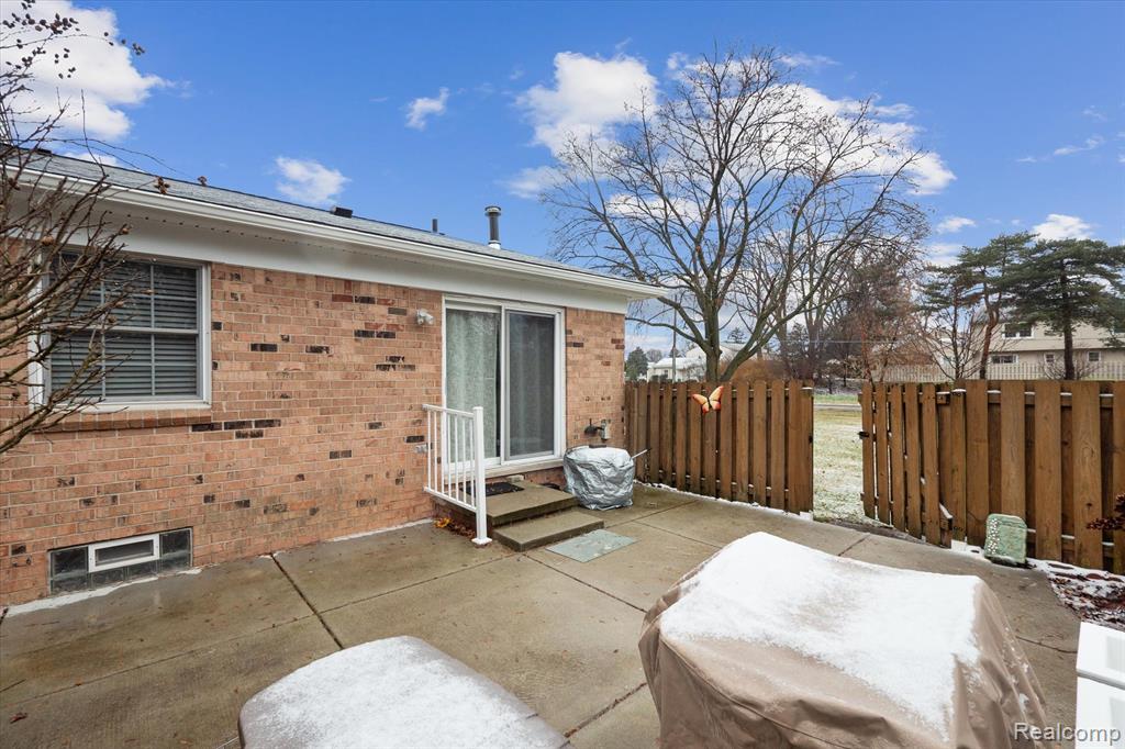 24834 Olde Orchard Street, Novi, MI — Photo 29