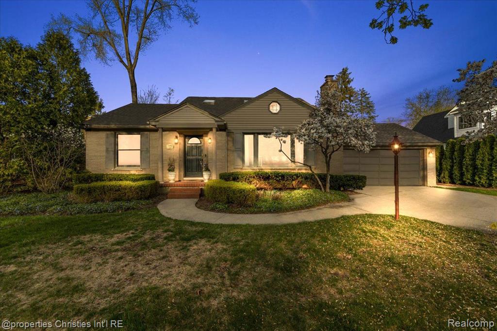 765 S Glenhurst Drive, Birmingham, MI 48009 — Photo 2