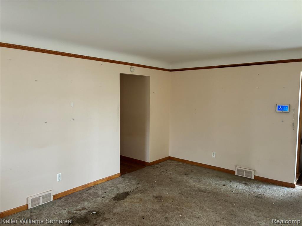18031 Mott Avenue, Eastpointe, MI 48021 — Photo 33
