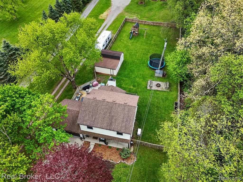 55-3885-Morgan-Rd-Orion-Township-MI-48359-WindowStill.jpg