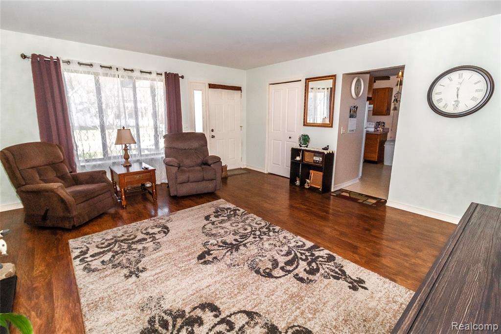 230 E Oregon Street, Lapeer, MI 48446 — Photo 10