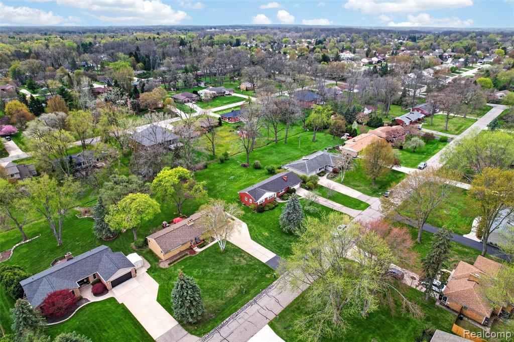 95 Windsor Road, Rochester Hills, MI 48307 — Photo 32