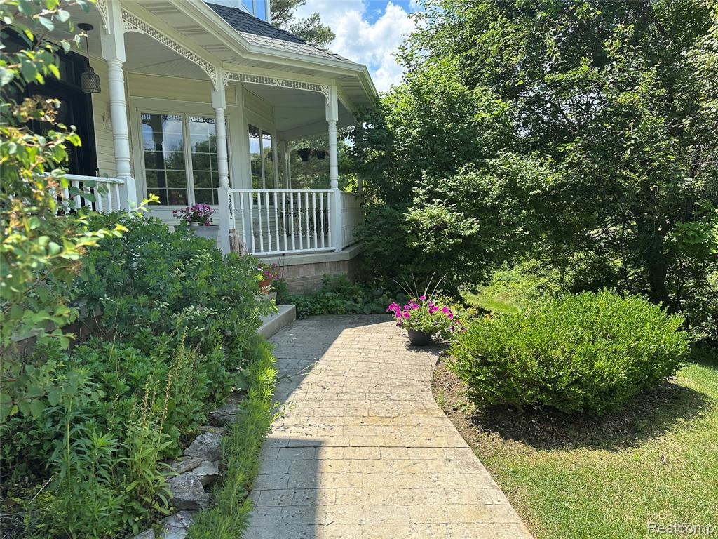 962 Hidden Valley Drive, Lake Orion, MI 48362 — Photo 21