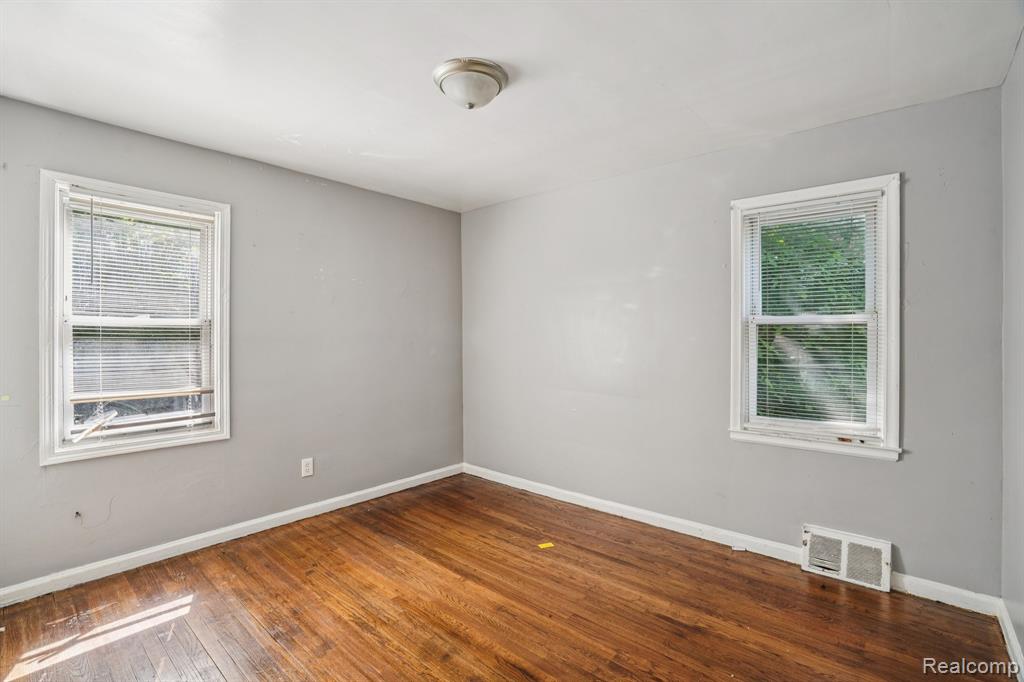 6526 Heyden Street, Detroit, MI 48228 — Photo 19