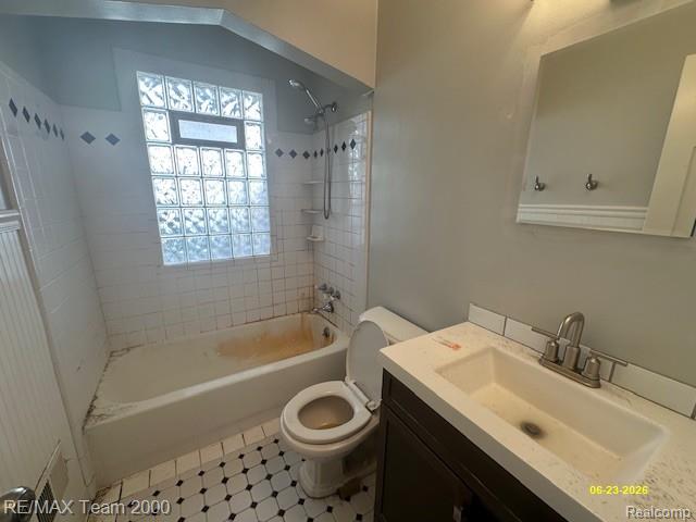 579 E Baker Avenue, Clawson, MI — Photo 11