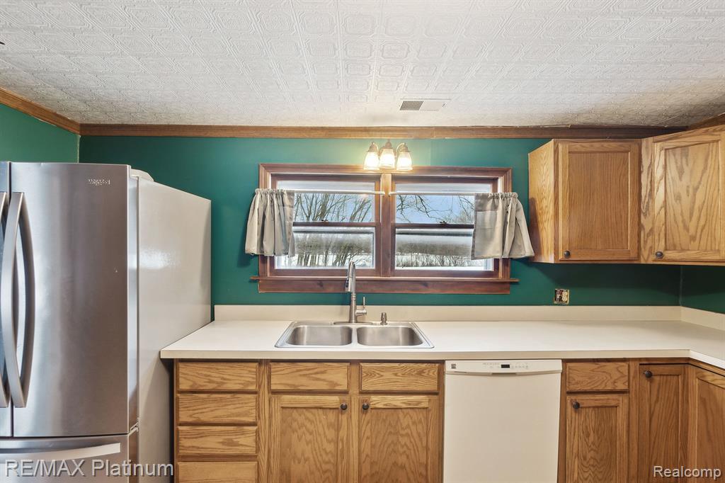 7366 W ALLEN Road, Fowlerville, MI 48836 — Photo 15