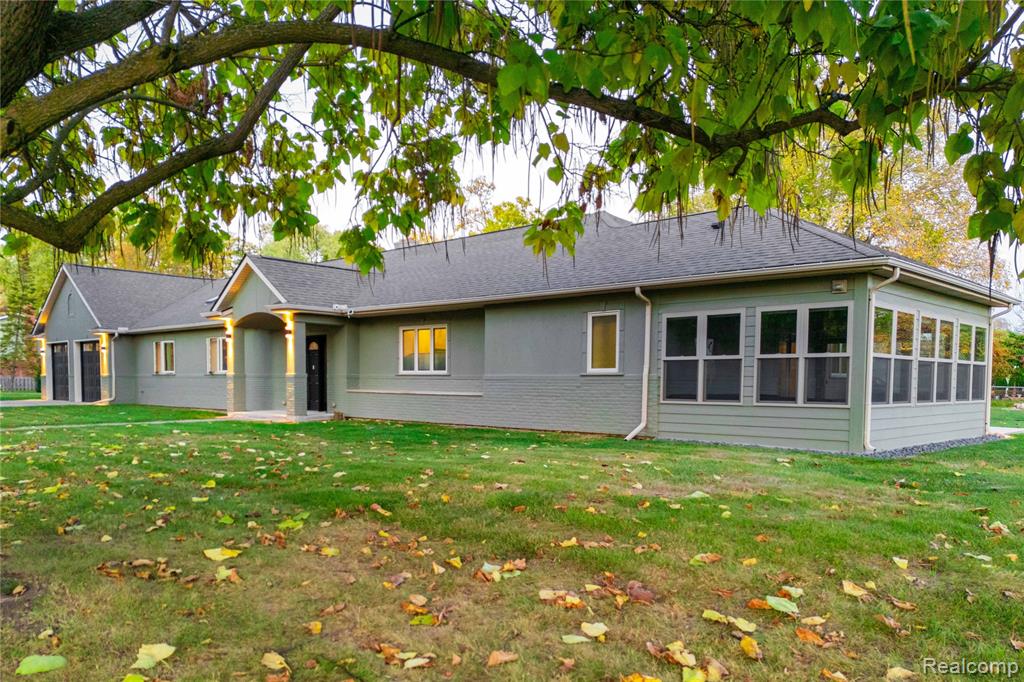 21527 Parke Lane, Grosse Ile, MI 48138 — Photo 48