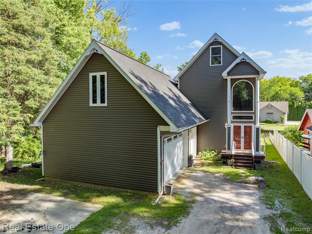 9404 MCGREGOR Road, Pinckney, MI 48169 — Photo 3