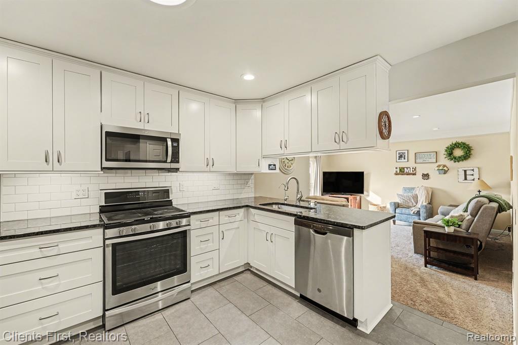 39857 Edmundton Drive, Canton, MI 48187 — Photo 5