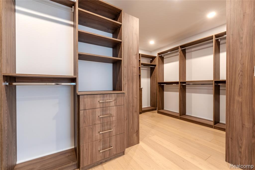 7400 Melody Lane, Bloomfield Hills, MI 48301 — Photo 26