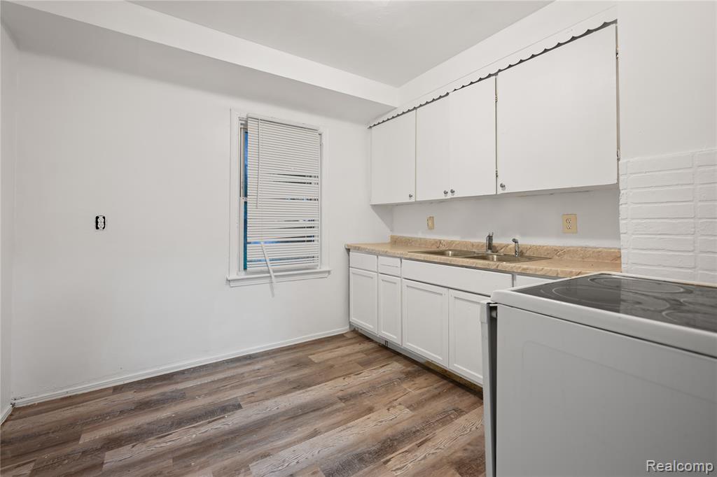 8626 Piedmont Street, Detroit, MI 48228 — Photo 20