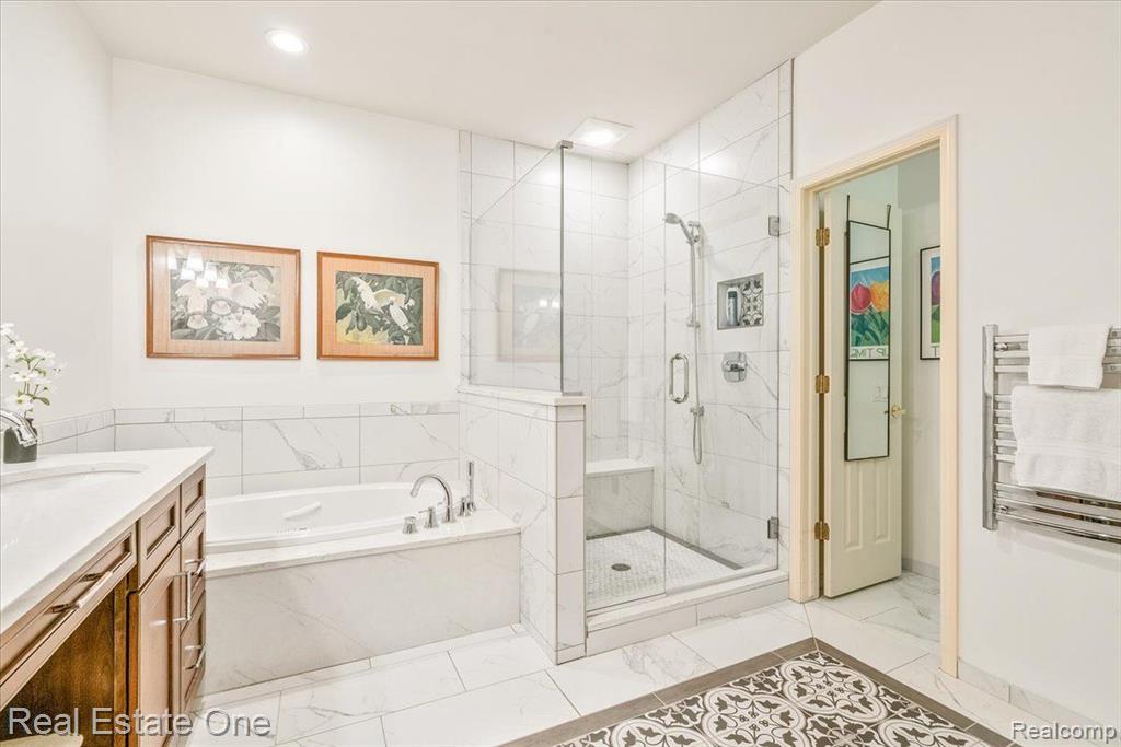 39612 GREENBRIER Court, Northville, MI 48168 — Photo 35