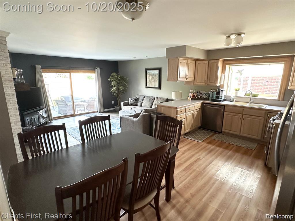 6700 Woonsocket Street, Canton, MI 48187 — Photo 5