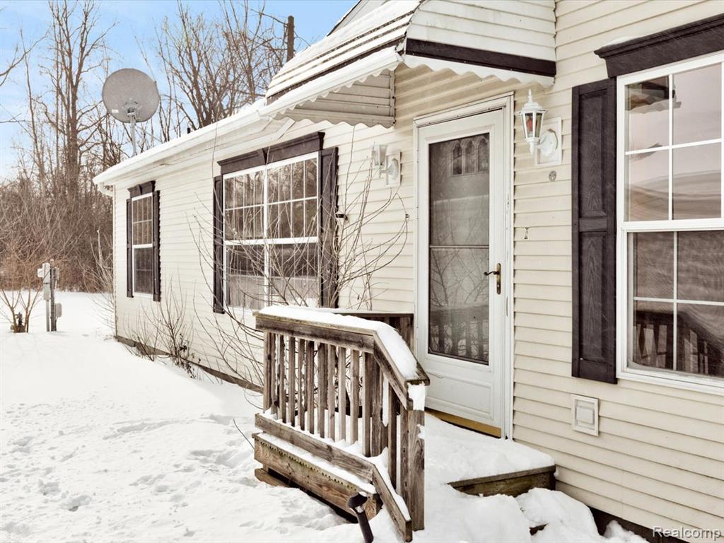 3211 Keewahdin #139 Road, Fort Gratiot, MI 48059 — Photo 3