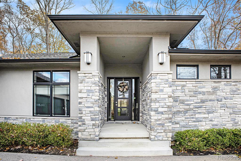 5888 Wyndam Lane, Brighton, MI 48116 — Photo 44
