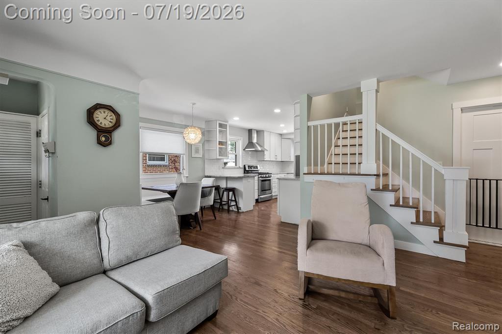 502 W Sunnybrook Drive, Royal Oak, MI 48073 — Photo 6