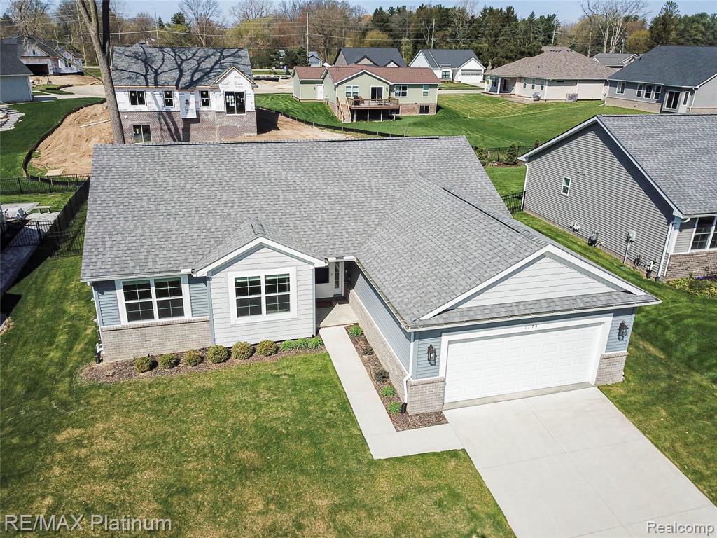 1174 Prudence Drive, Waterford, MI 48327 — front exterior