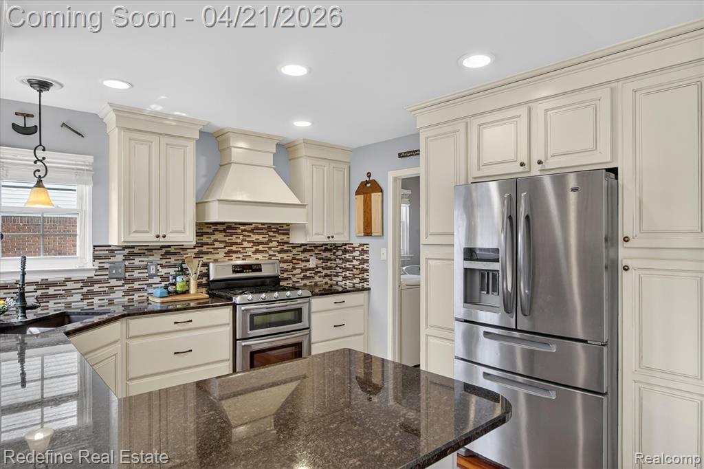 45663 Radnor Road, Canton, MI 48187 — Photo 14
