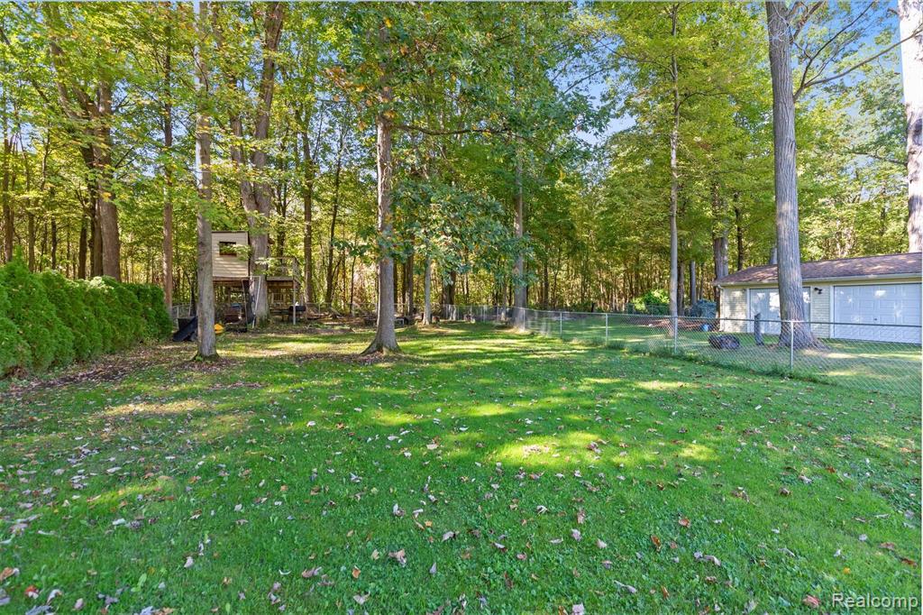 9368 Lakepointe Boulevard, Clay, MI 48001 — Photo 36