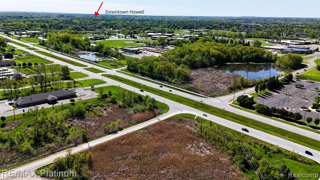 1692 PINECROFT Lane, Howell, MI 48855 — Photo 15