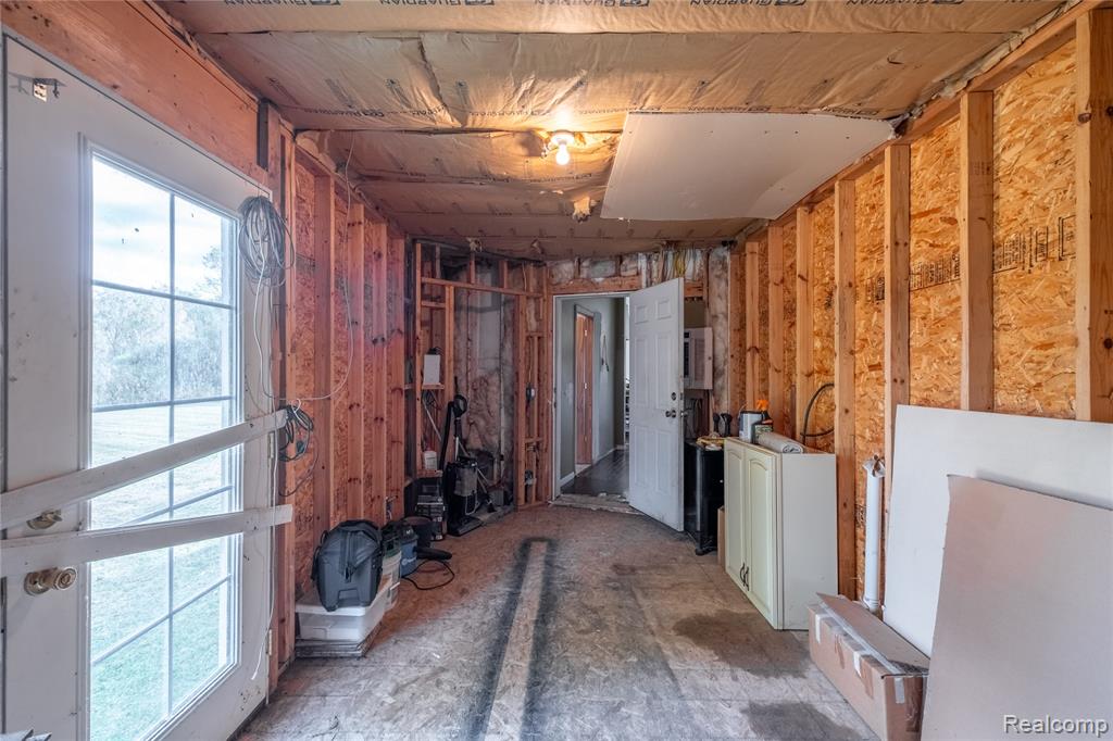 6802 Booth Road, North Branch, MI 48461 — Photo 37