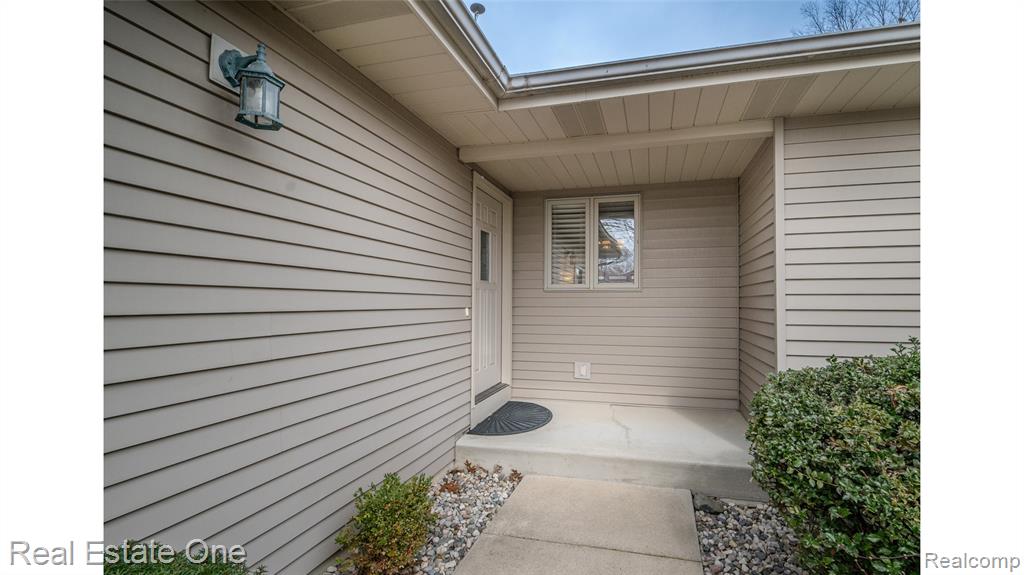 981 Amber View Drive SW, Byron Center, MI 49315 — Photo 3