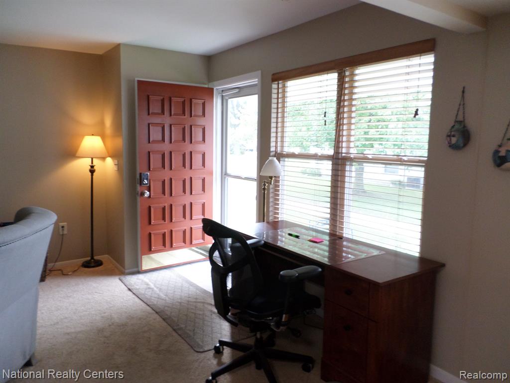 39733 VILLAGE WOOD Lane, Novi, MI — Photo 8
