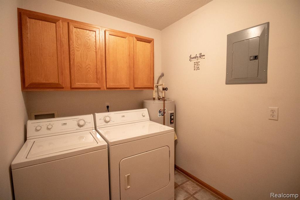 9602 Sawgrass Court, Unit #8, Belleville, MI 48111 — Photo 18
