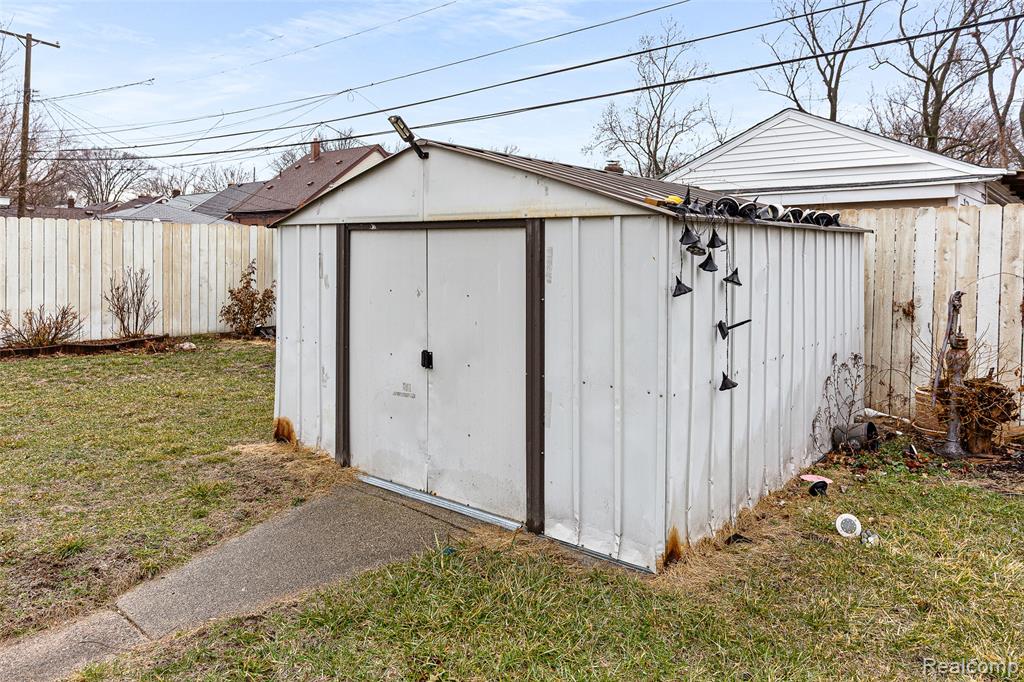 940 Stewart Avenue, Lincoln Park, MI 48146 — Photo 36