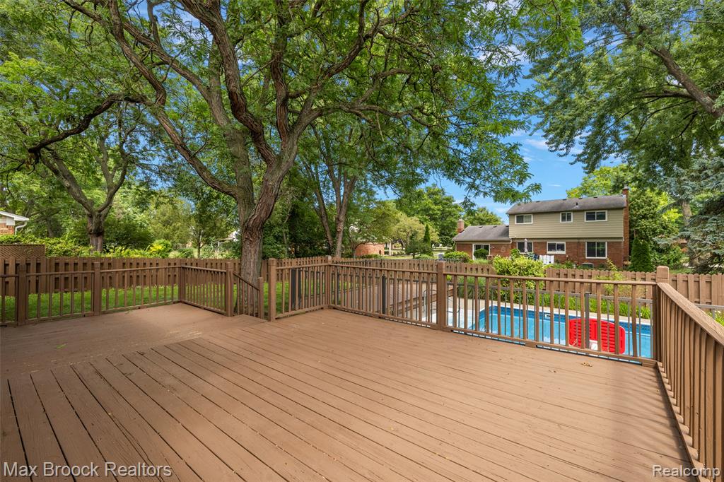 5362 Hertford Drive, Troy, MI 48085 — Photo 44