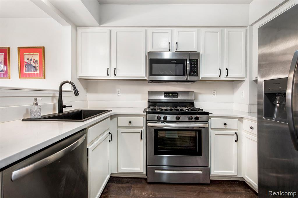 3129 Village Circle, Ann Arbor, MI 48108 — Photo 5
