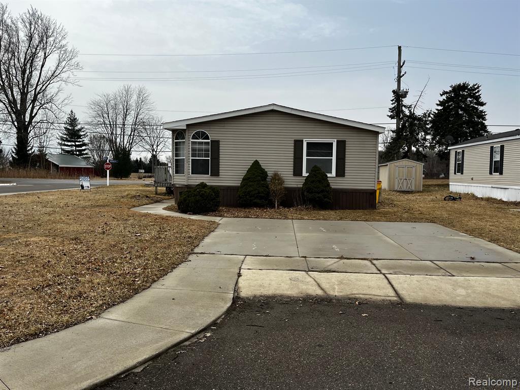 7001 BRIDES BAY Court, Ira, MI — Photo 4
