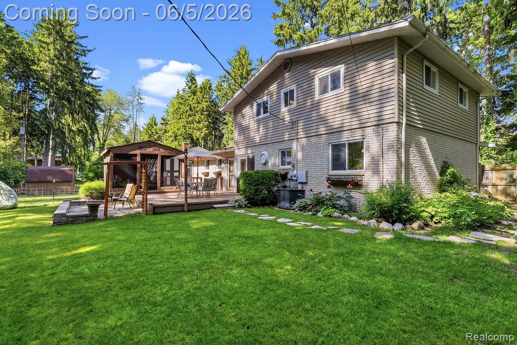 7955 Caberfae Trail, Clawson, MI 48348 — Photo 30
