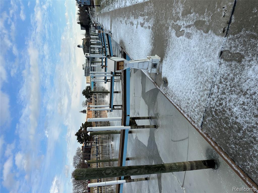 BOAT WELL #5 Boat, Port Huron, MI 48060 — Photo 4