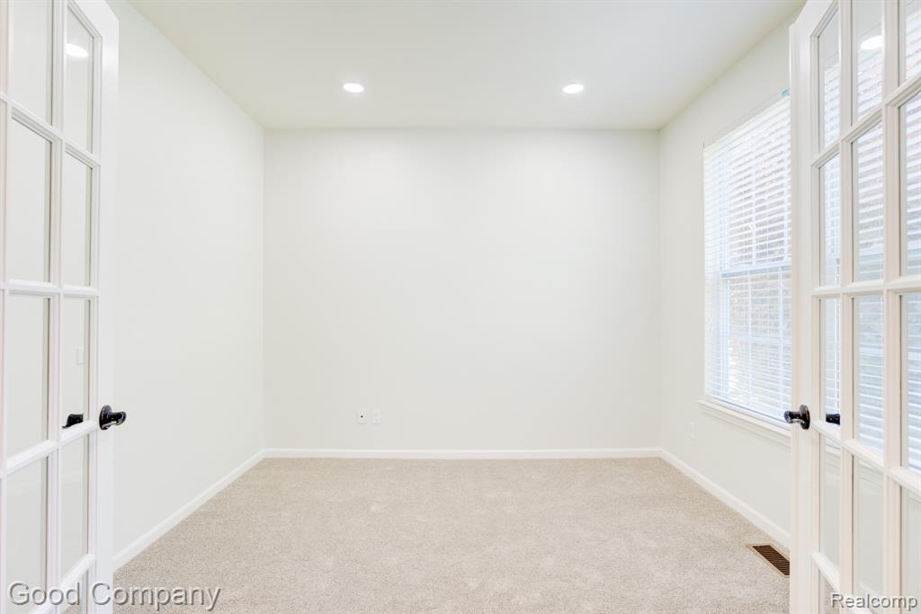 820 Baldwin Avenue, Royal Oak, MI 48067 — Photo 11