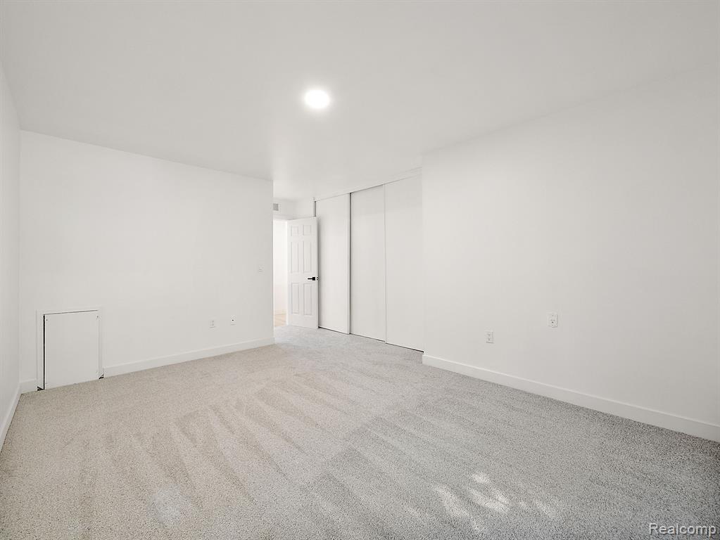 25167 GREENBROOKE Drive, Southfield, MI 48033 — Photo 22