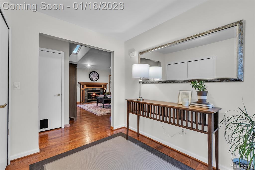 9035 Farmington Road, Livonia, MI 48150 — Photo 3