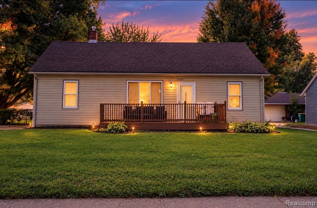 37391 Saint Joseph Drive, Sterling Heights, MI 48310