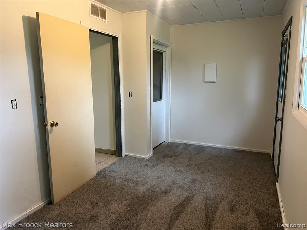 1474 S Van Vleet Road, Swartz Creek, MI 48473 — Photo 12
