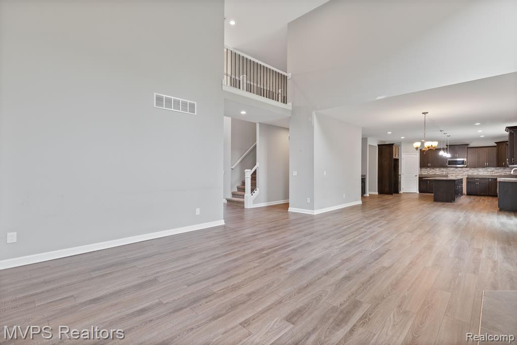 5325 SHOREWOOD Drive, Fort Gratiot, MI 48059 — Photo 13