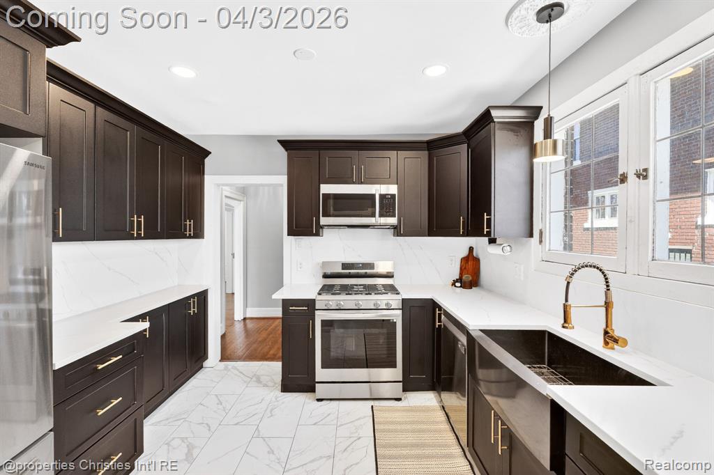 1675 Chicago Boulevard, Detroit, MI, 48206