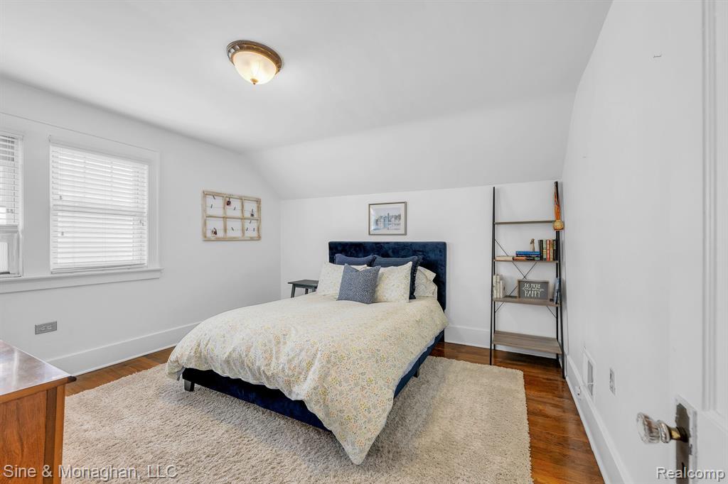 424 W Hudson Avenue, Royal Oak, MI 48067 — Photo 32