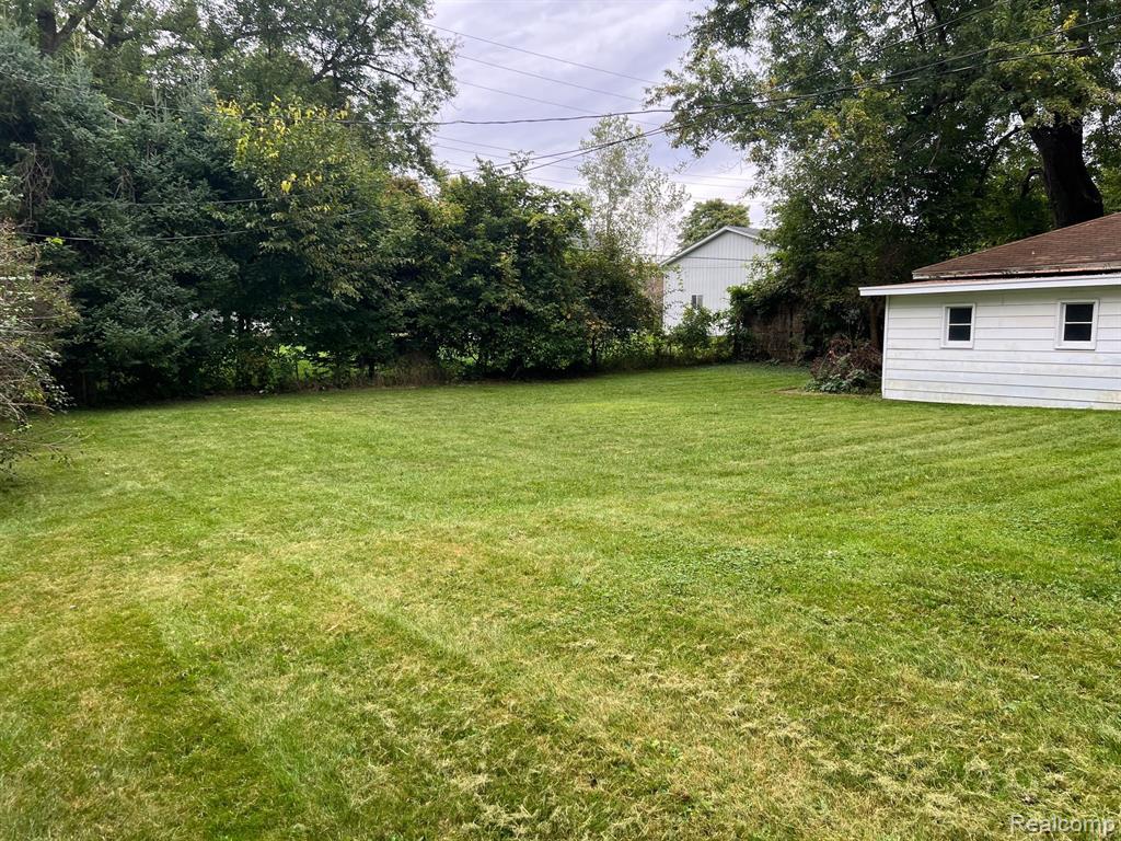 4410 CENTRAL Street, Columbiaville, MI 48421 — Photo 4