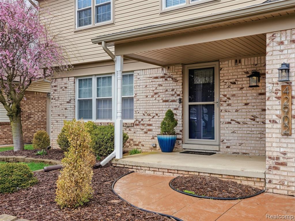 42902 Saxony Road, Canton, MI 48187 — Photo 4