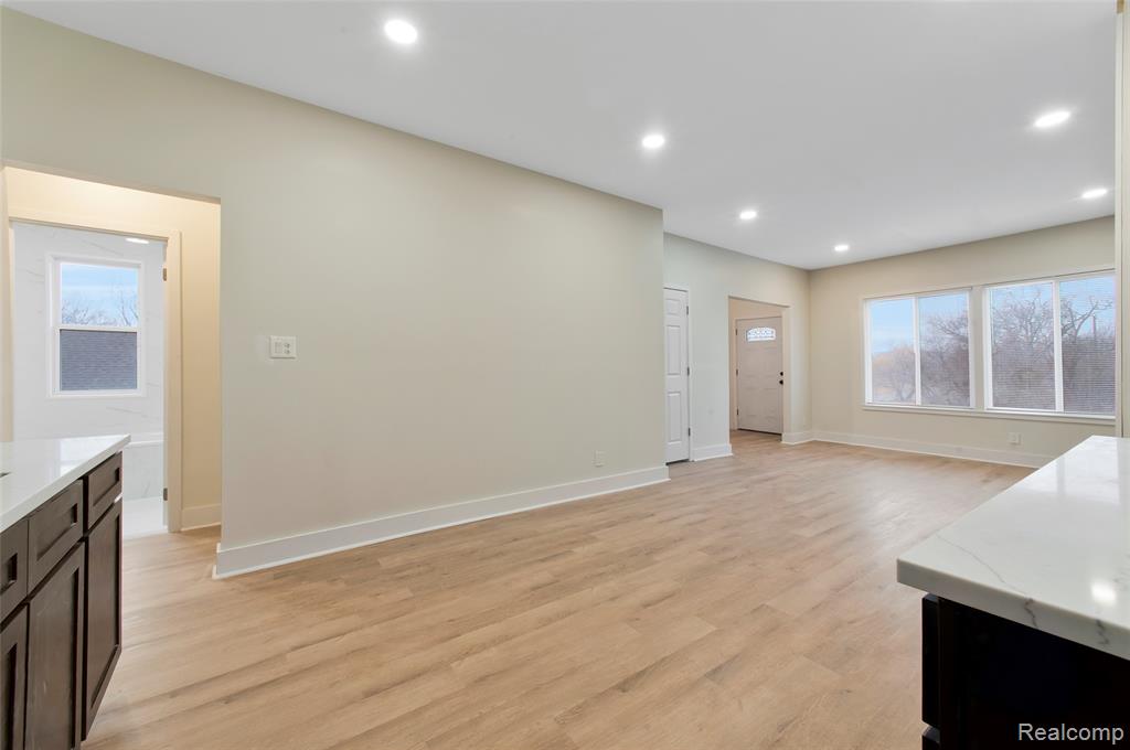9628 Broadstreet Avenue, Detroit, MI 48204 — Photo 33