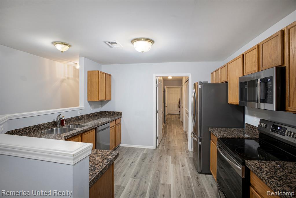 4184 Hampton Ridge Boulevard, Howell, MI 48843 — Photo 5