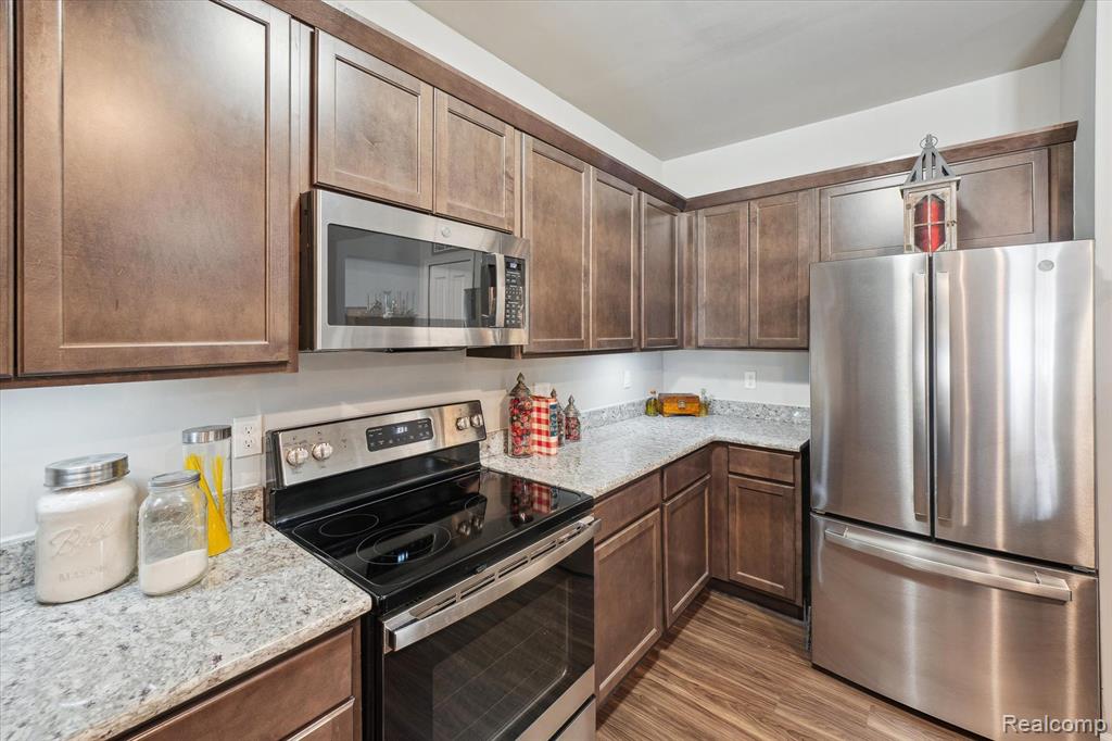 9948 Ridge Run, Howell, MI 48855 — Photo 13