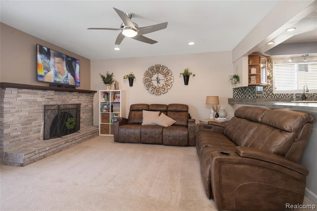 43818 Palisades Drive, Canton, MI 48187 — Photo 7