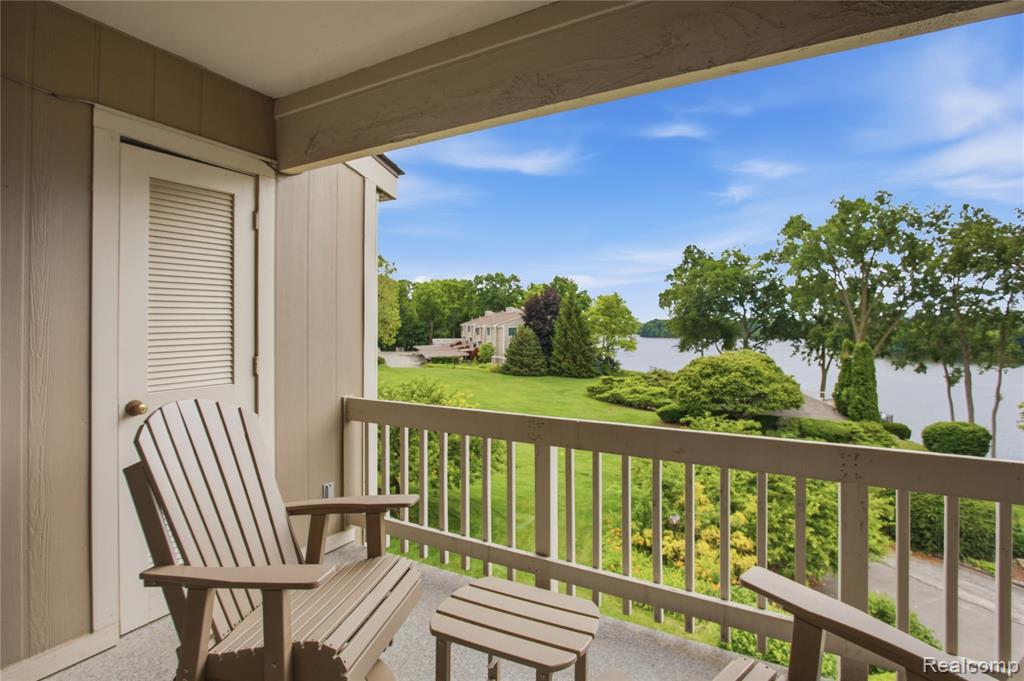 1695 Cliffs Landing, 302, Ypsilanti, MI 48198 — Photo 31